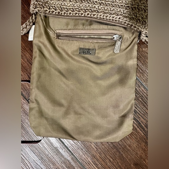 The Sak, small crochet crossbody bag. Tan. - Picture 5 of 11